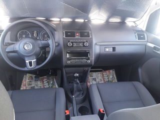 Volkswagen Touran foto 7