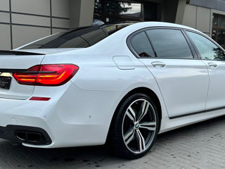 BMW 7 Series foto 3