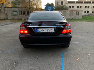 Mercedes E-Class foto 2