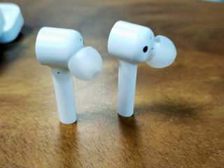 Mi True Wireless Earphones vând urgent/ Срочно продам foto 1