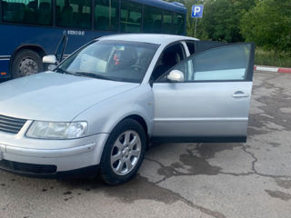 Volkswagen Passat foto 3