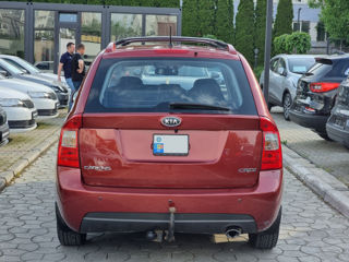 KIA Carens foto 4