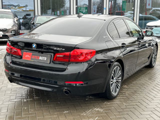 BMW 5 Series foto 4