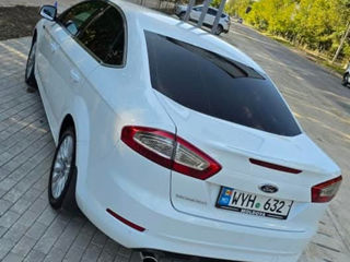 Ford Mondeo foto 8