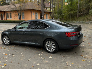 Skoda Superb foto 6