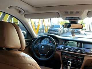 BMW 7 Series foto 4