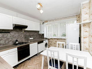 Apartament cu 4 camere, 130 m², Botanica, Chișinău