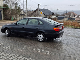 Toyota Carina foto 6