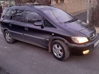 Opel Zafira foto 3