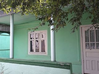 Se vinde casă în localitatea Gotești rn Cantemir, preț negociabil, e aproape de traseu grădiniță , m foto 1