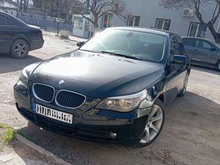 BMW 5 Series foto 1