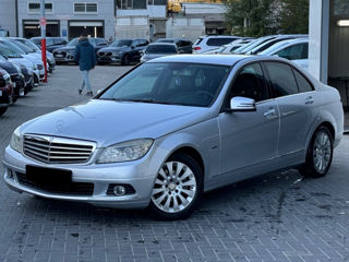 Mercedes C-Class foto 4