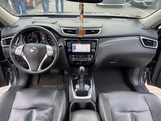 Nissan Rogue foto 13