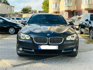 BMW 5 Series foto 1