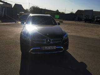 Mercedes GLC foto 15