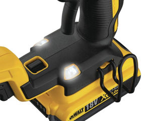 Capsator Cu Baterie Dewalt Dcn682D2 foto 7