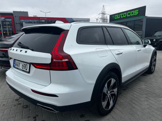 Volvo V60 Cross Country foto 4