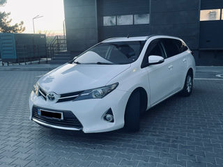 Toyota Auris foto 2