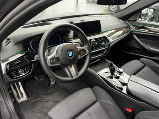 BMW 5 Series foto 12