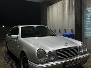 Mercedes E-Class