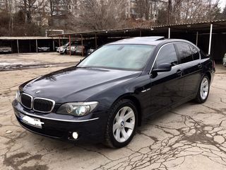 BMW 7 Series foto 3