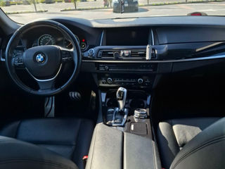 BMW 5 Series foto 8