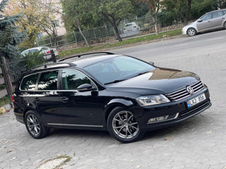 Volkswagen Passat foto 3