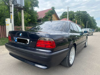 BMW 7 Series foto 8