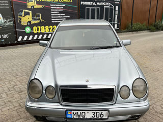 Mercedes E-Class foto 5