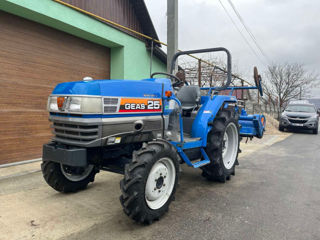 Tractor ISEKI 25 CP. 4x4