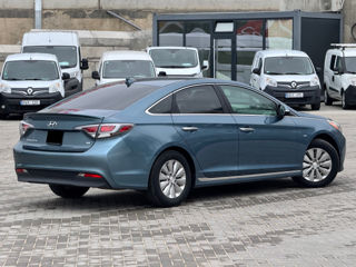 Hyundai Sonata foto 4