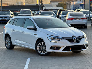 Renault Megane foto 1