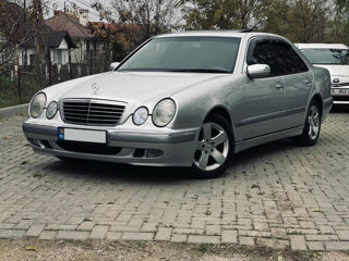 Mercedes E-Class foto 3