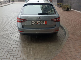 Skoda Superb foto 3