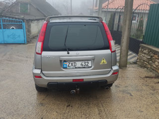 Nissan X-Trail foto 3