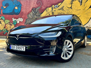 Tesla Model X foto 3