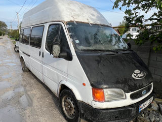 Ford Transit Courier