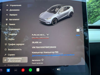 Tesla Model Y foto 9