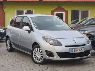 Renault Grand Scenic foto 3