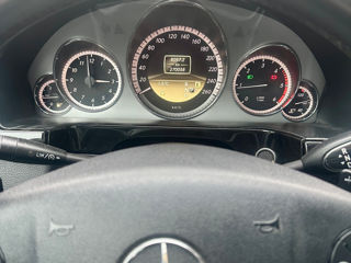 Mercedes E-Class foto 8