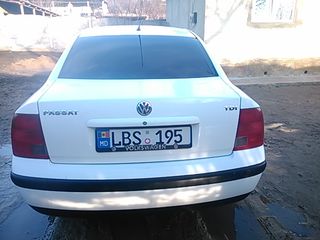 Volkswagen Passat foto 2