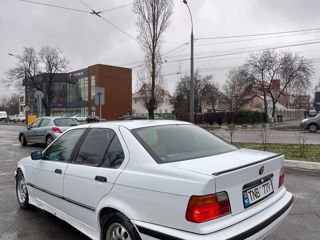 BMW 3 Series foto 3