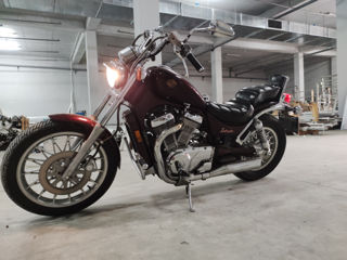 Suzuki Intruder