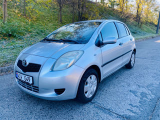 Toyota Yaris foto 3