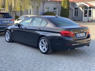 BMW 5 Series foto 2