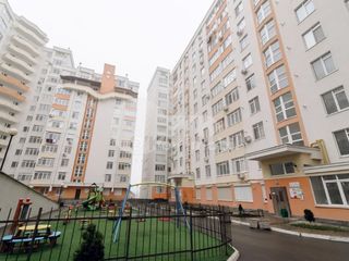 Apartament 1 cameră, 54 mp, reparație euro, Buiucani, 52900  € ! foto 9