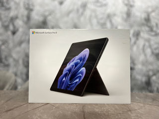 Microsoft Surface Pro 9 Graphite 16/512Gb Core i7 - Sigilat!