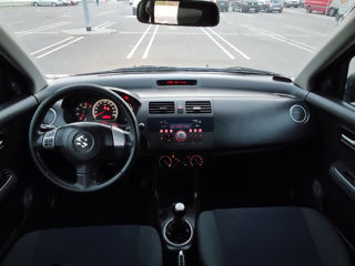 Suzuki Swift foto 7