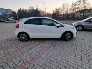 KIA Rio foto 3