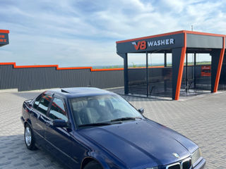 BMW 3 Series foto 1